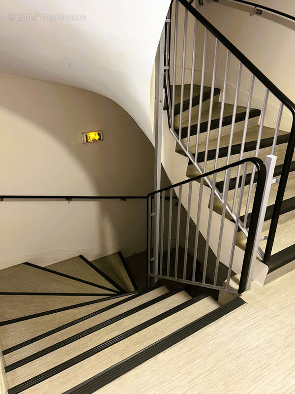 Appartement studio avec balcon et parking - photo 9