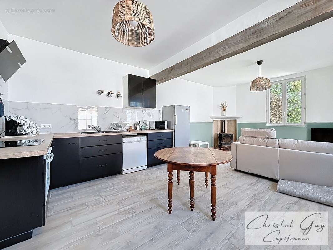 Vaas (72500) - Propriété de Charme 1910 de 175 m² + Maison d'amis, 7 Pièces, Terrain de 1260 m², Idéale Résidence Principale ou  - photo 15