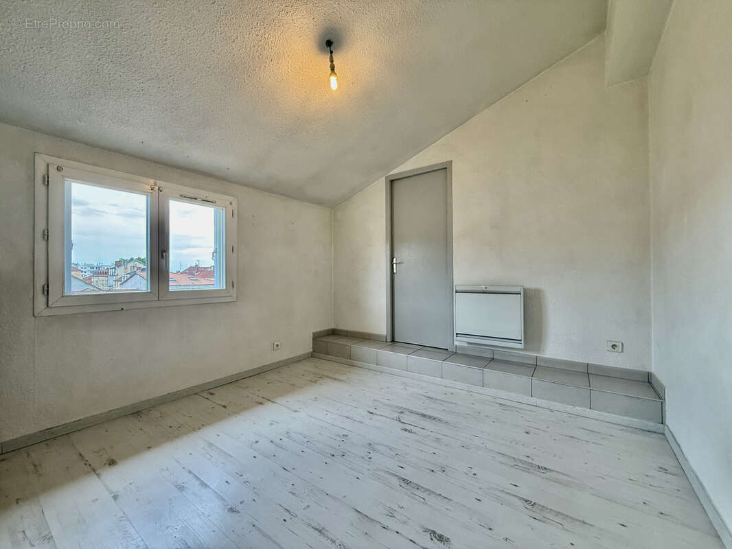 Appartement à BOURGOIN-JALLIEU