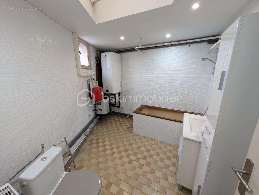  Maison pleine de charme avec beaux volumes et jardin  - photo 4