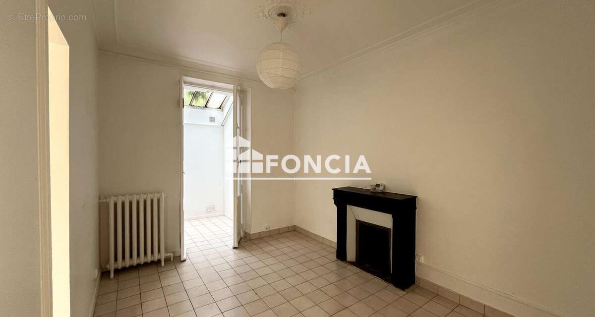 Maison à NANTERRE