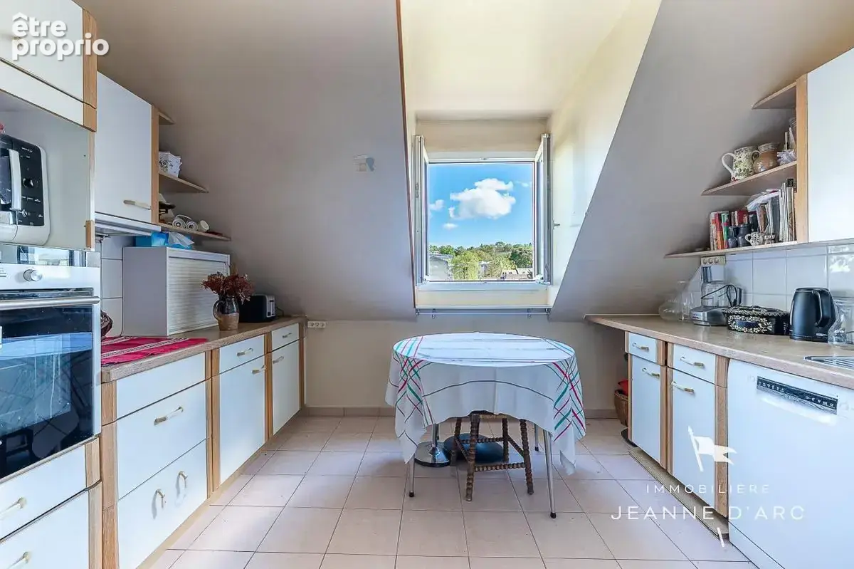 Versailles Clagny - Appartement en Duplex de 137 m² habitables, 200 m² au sol 7 pièces - 4 chambres 1 Bureau - Ascenseur, cave,  - photo 25