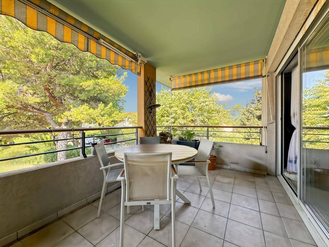 Appartement à FREJUS