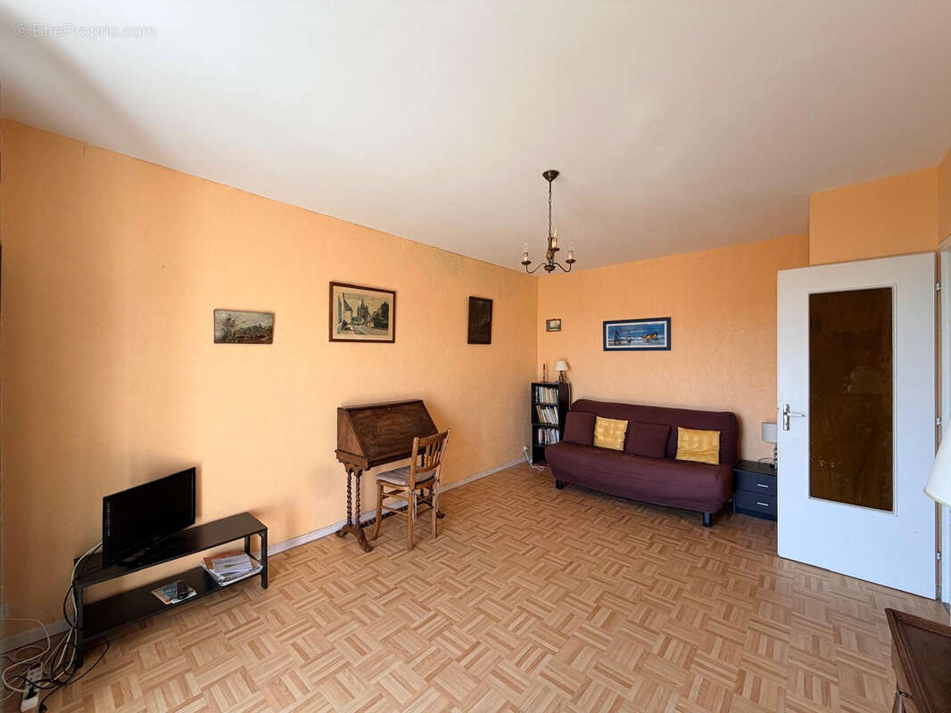 SAINT CAST LE GUILDO - Appartement de type 2 au cœur de la station balnéaire - photo 4