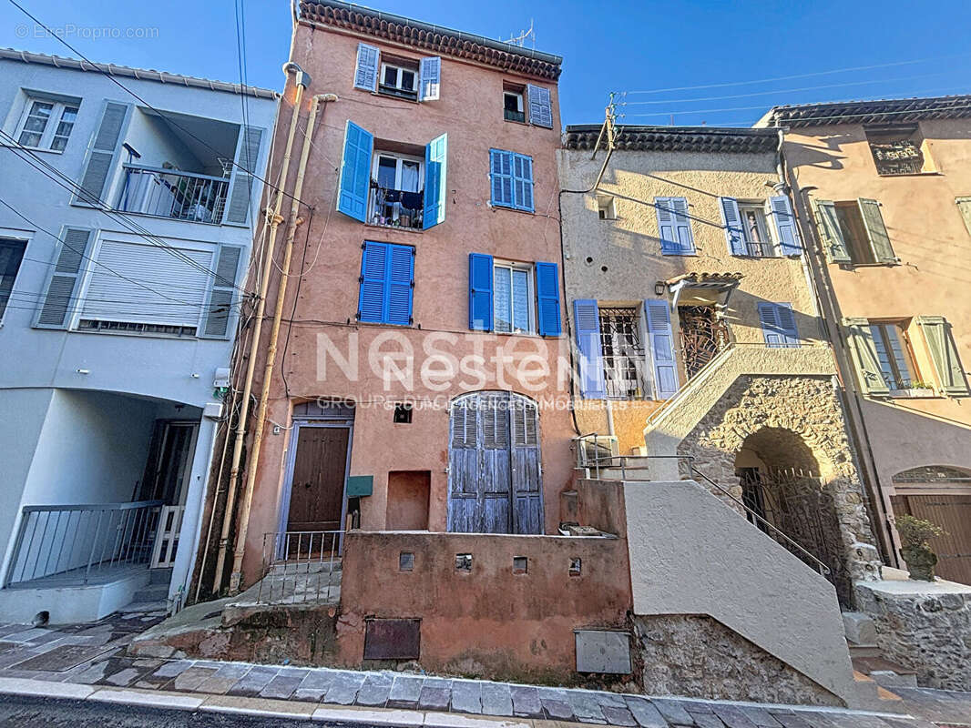 Appartement à VALLAURIS