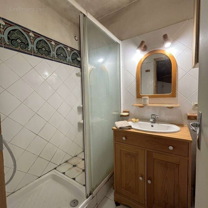 Un lieu de vie unique avec trois maisons aux possibilités infinies ! - photo 17