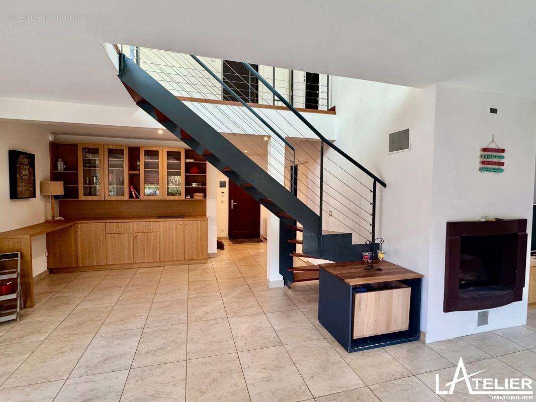 Maison à MAREIL-MARLY