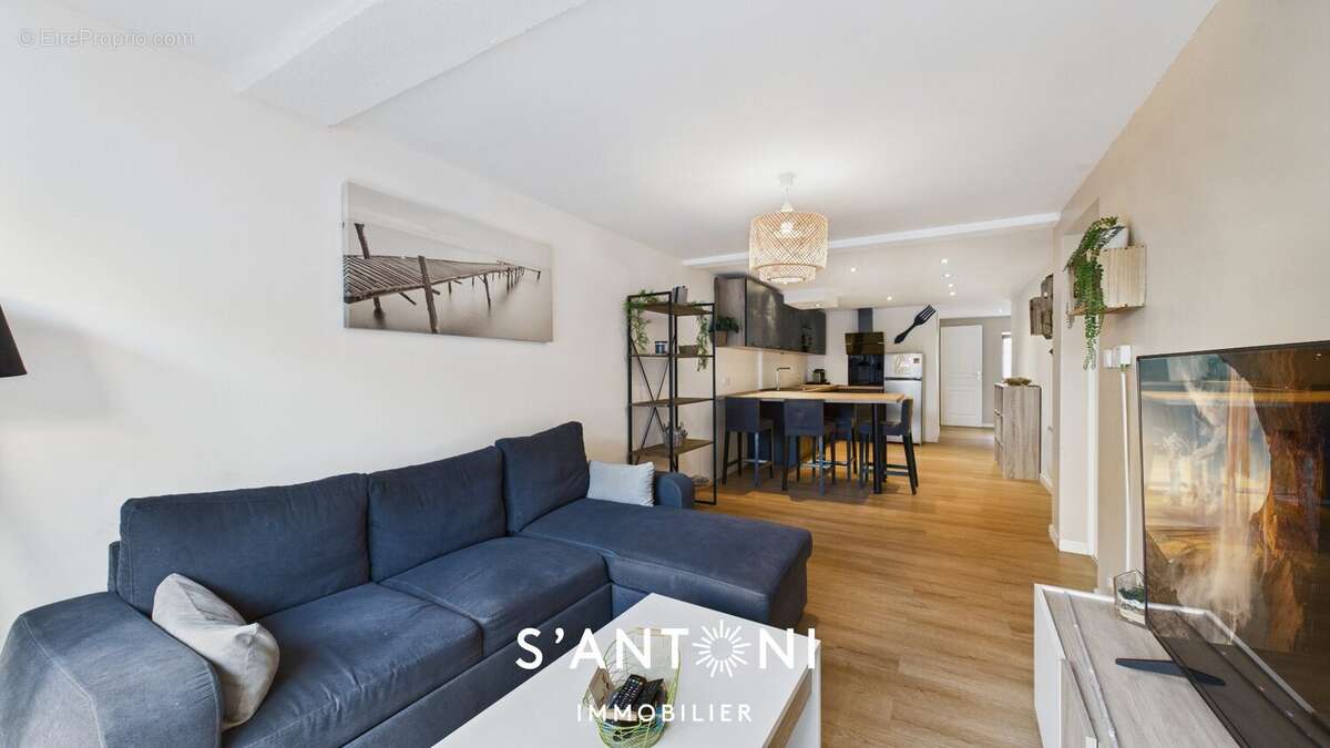 Appartement à BESSAN