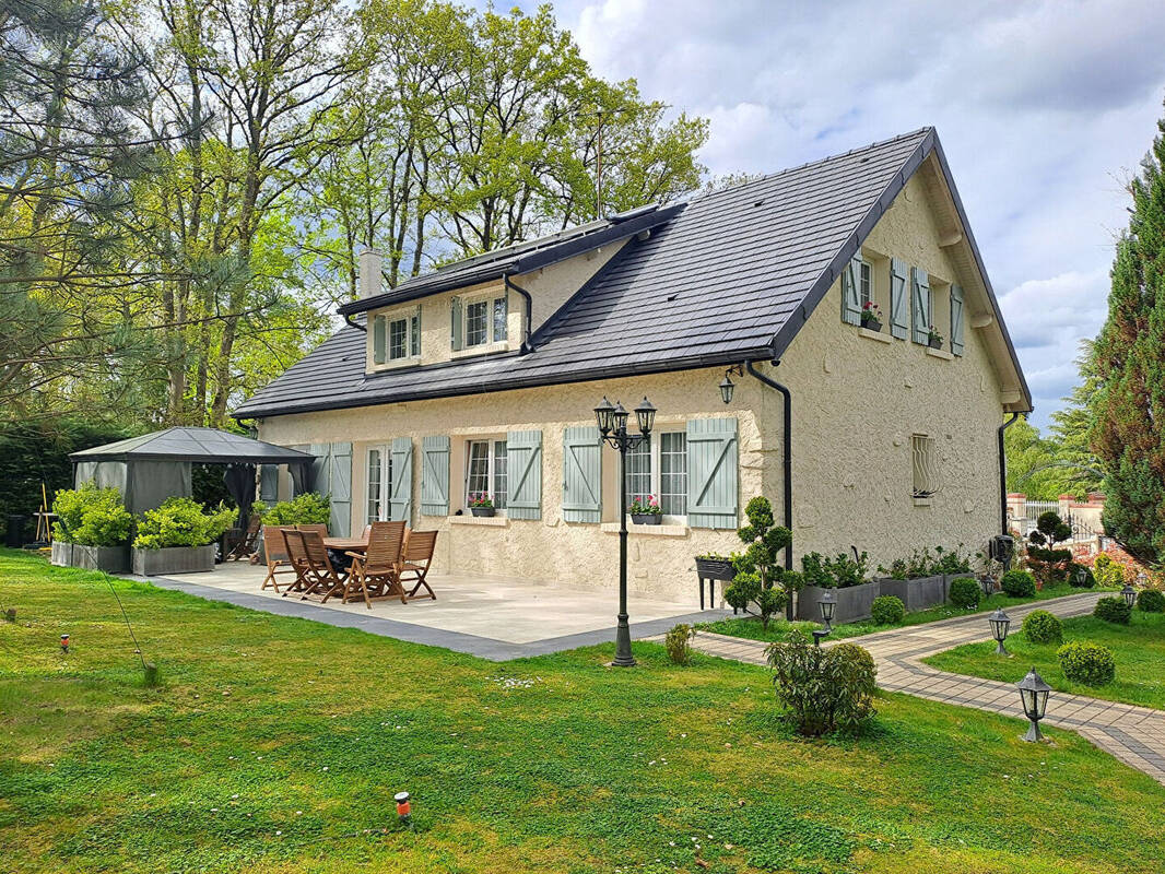 Maison à POIGNY-LA-FORET