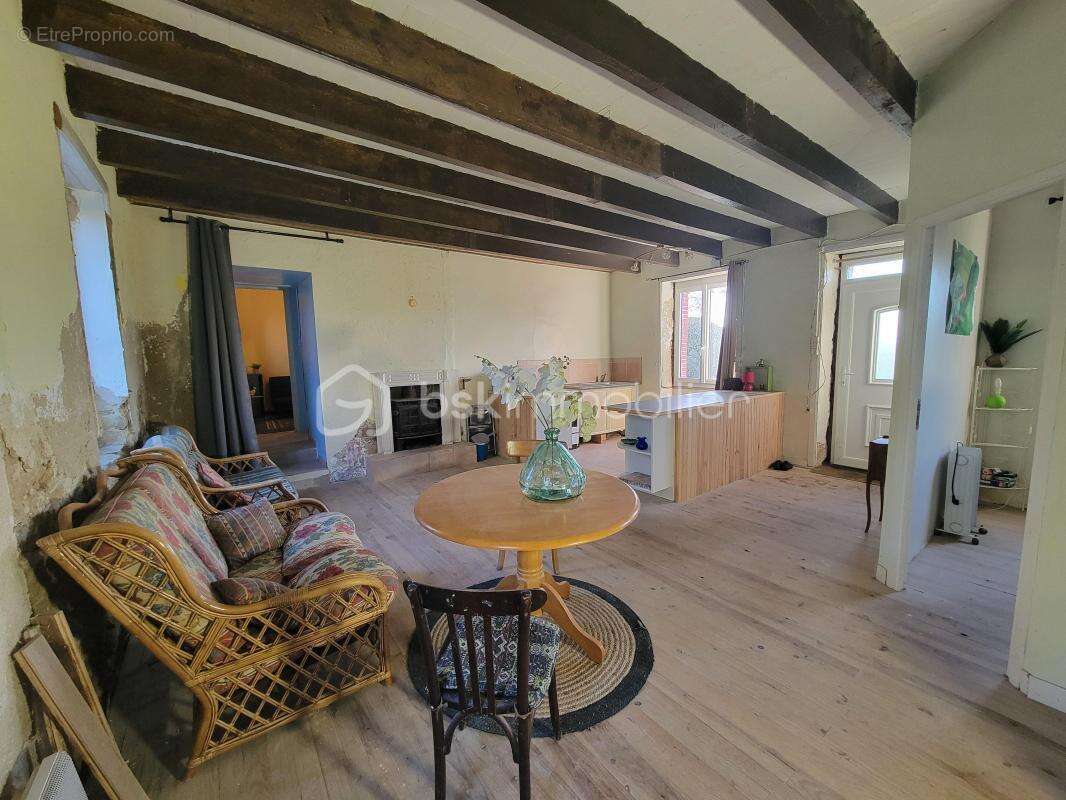 Maison à LA PRENESSAYE