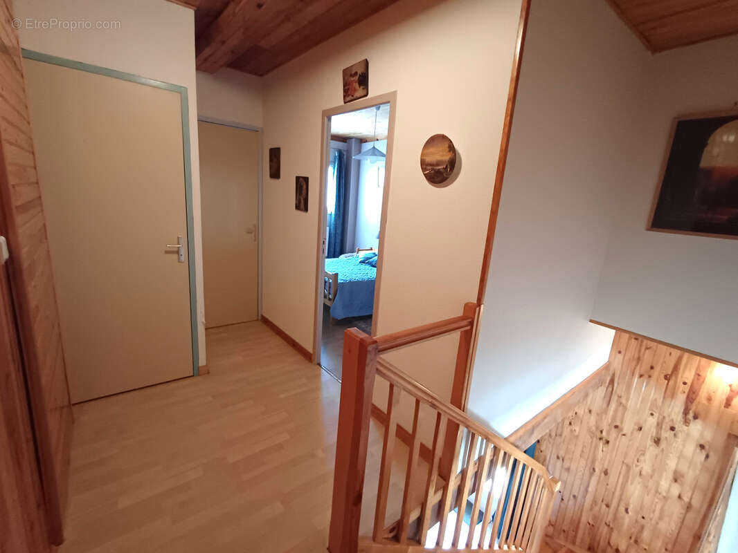 Maison à CRAPONNE-SUR-ARZON