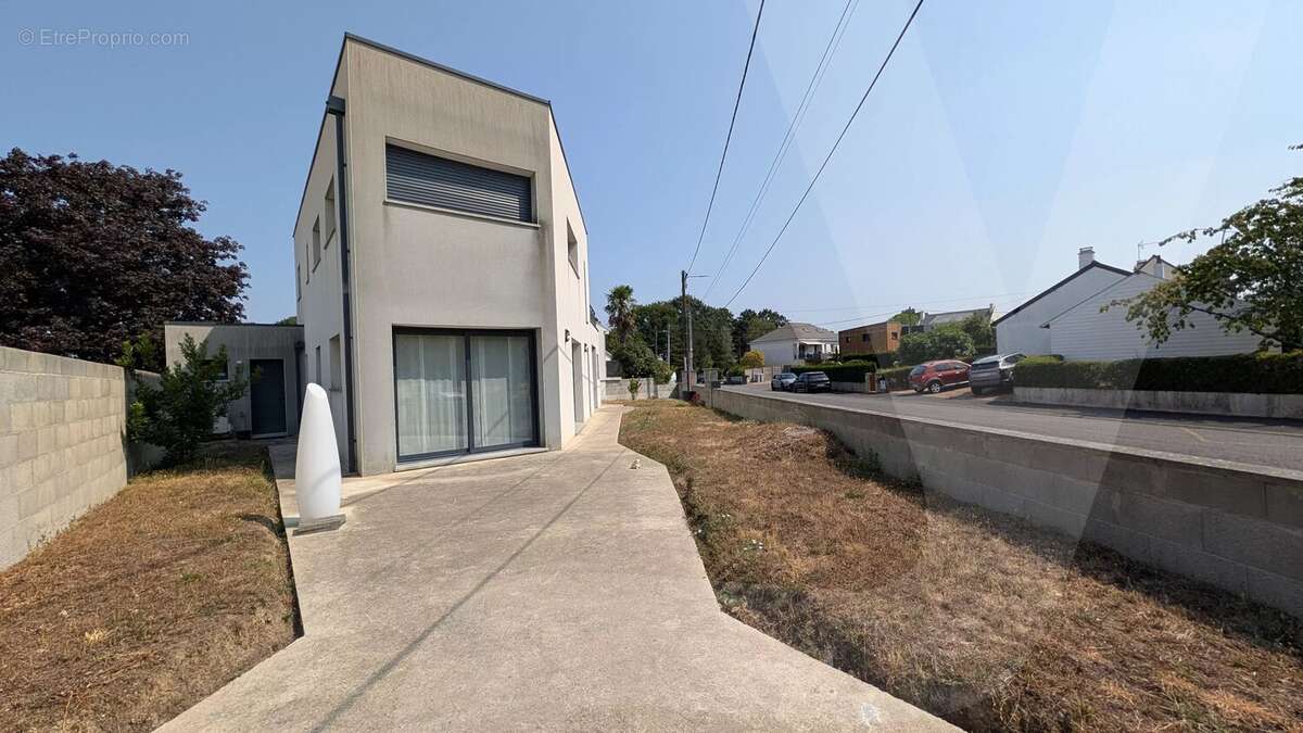 Carquefou – Maison 2014 de 130 m² avec suite parentale - photo 9