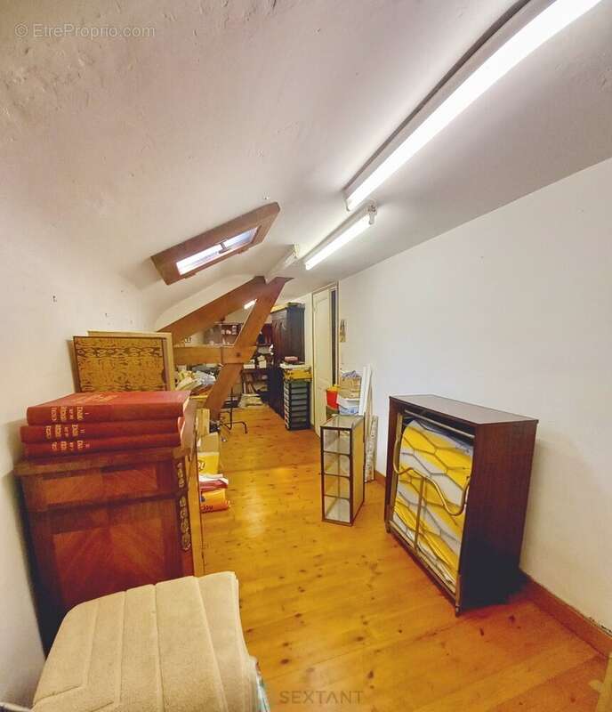 Au Bugue, maison de 129m² des années 30. - photo 15