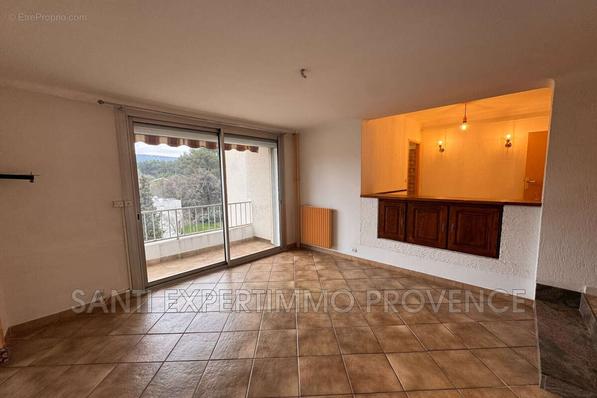 Appartement à AUBAGNE
