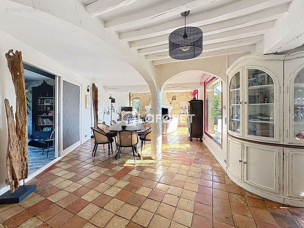 Maison à vendre à Toussaint avec piscine, 4 chambres et grand terrain , proche Fécamp - photo 6