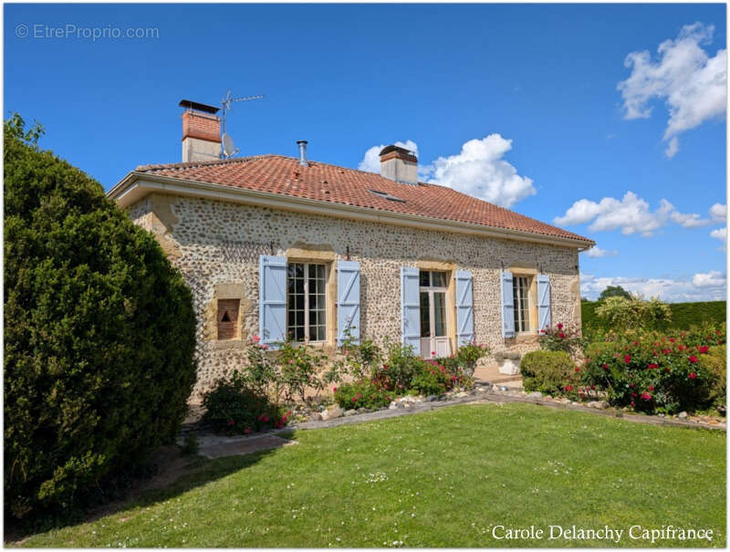 Ancien presbytère rénové – 232 m² – 4 chambres – Dépendances – Terrain de 2 959 m², Saint-Agnet (5 min Garlin / 10 min Aire-sur- - photo 20