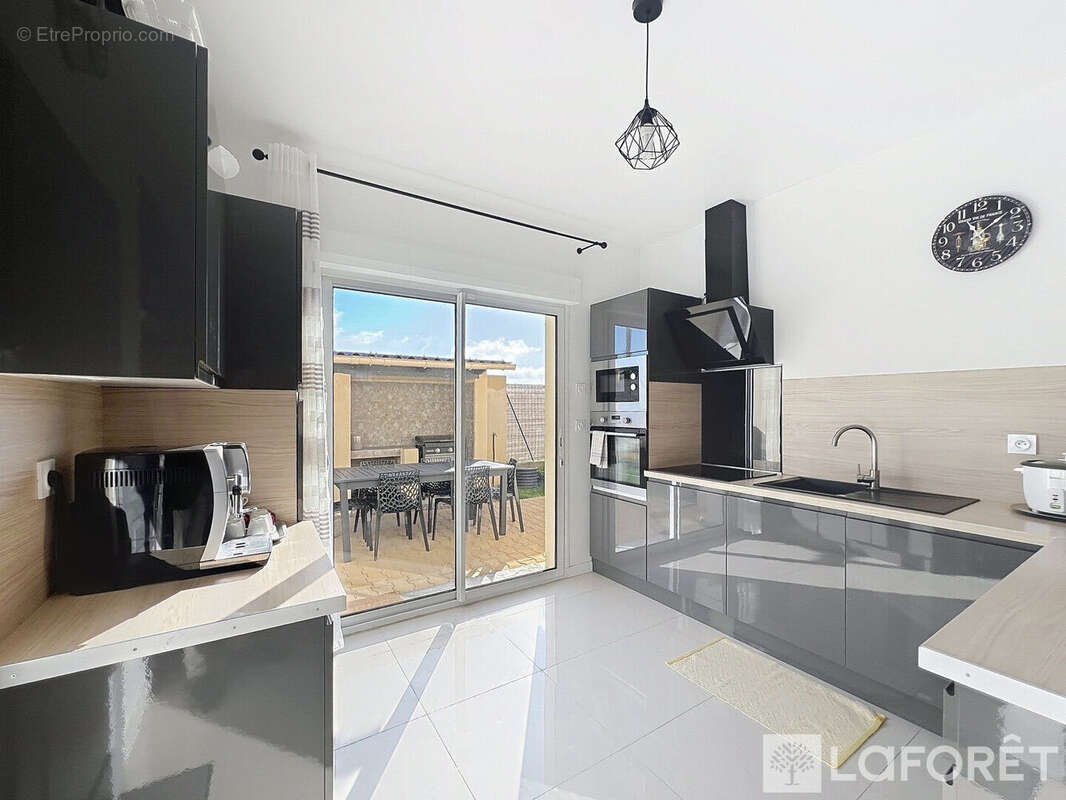 Maison à SAINT-ANDRE-DE-CUBZAC