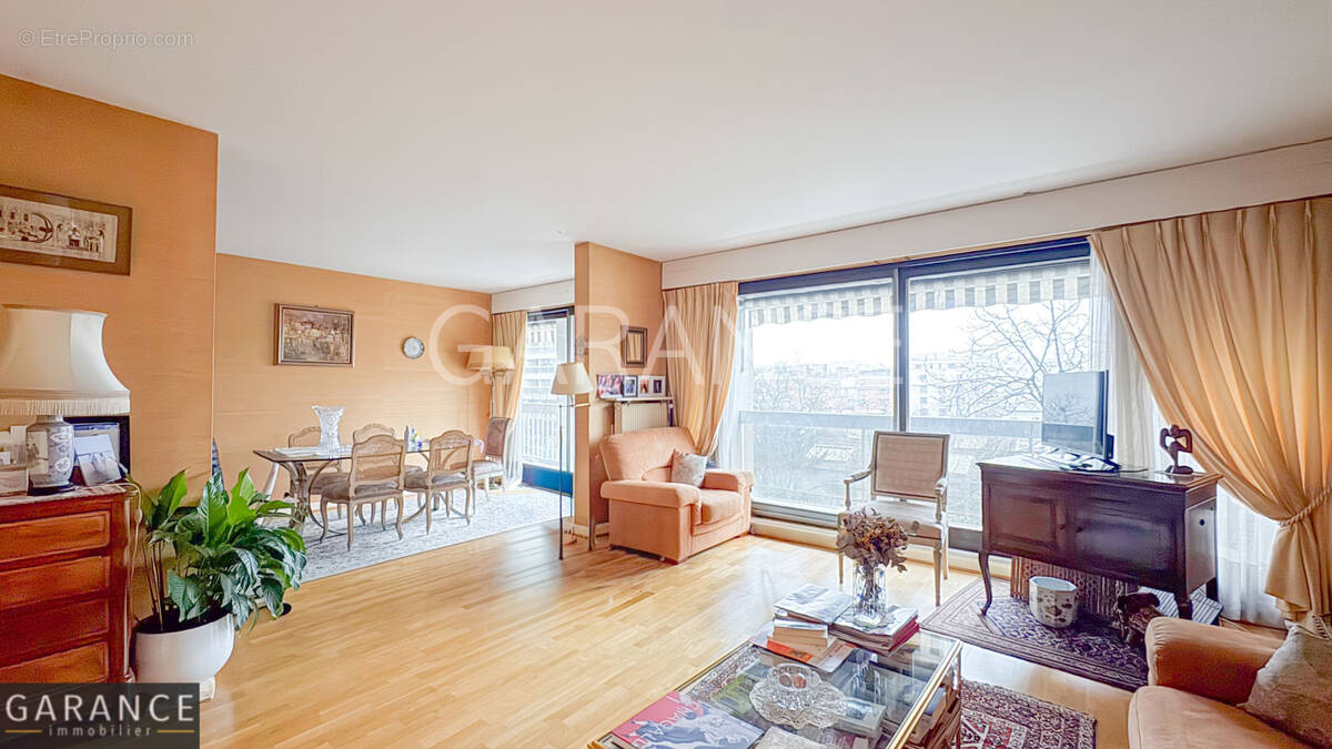Appartement à PARIS-13E