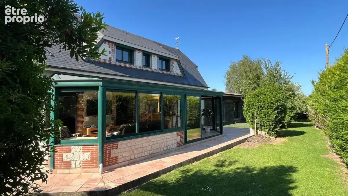 Maison familiale de 6 pièces avec véranda, sous-sol, spa de nage et jacuzzi, à 8 minutes de Bourg - photo 3
