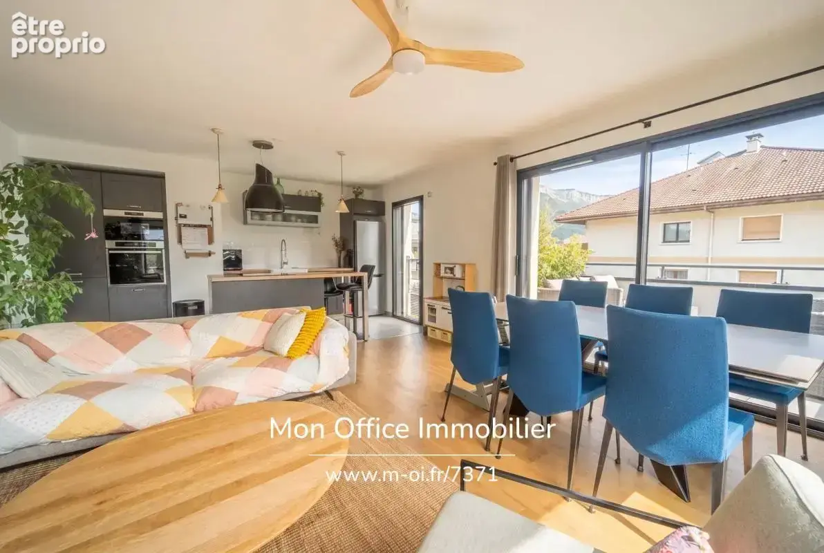 Référence : 7371-TCA - Appartement 4 pièces de 85m2 avec terrasse vue montagne et garage double rue Louis Boch (Annecy centre-vi - photo 9