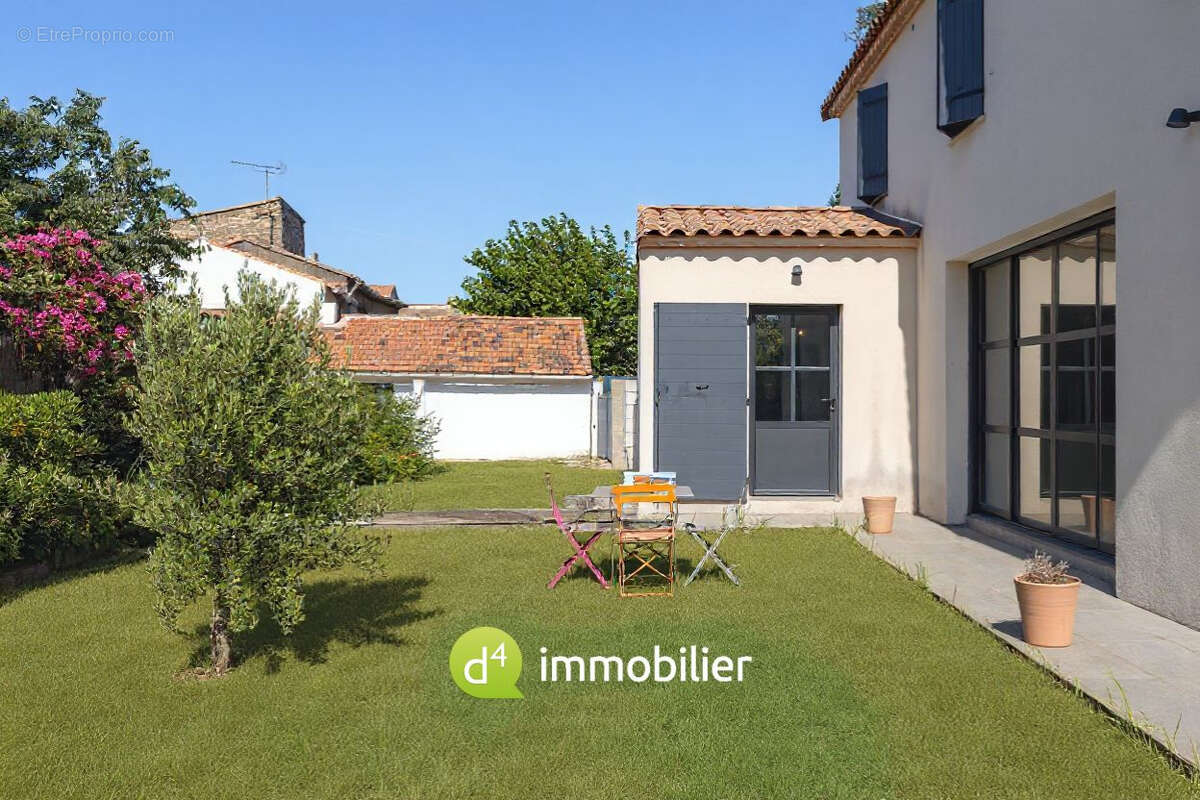 Maison à LA FARE-LES-OLIVIERS