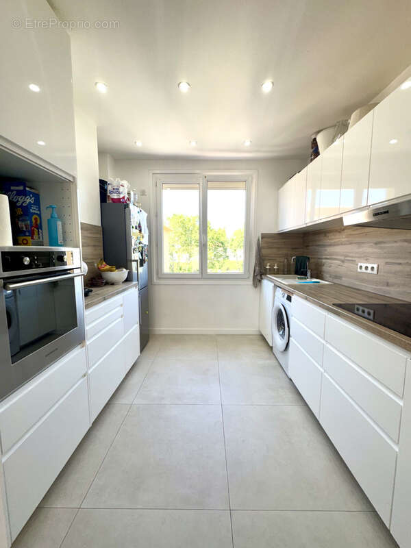 Appartement type 4 62m2 entièrement rénové - photo 7
