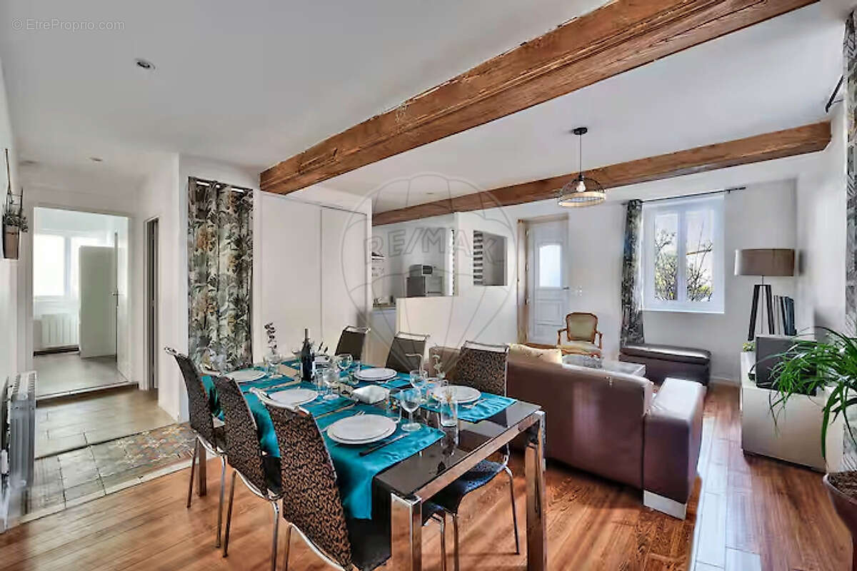 Appartement à SAINT-GEORGES-DE-RENEINS