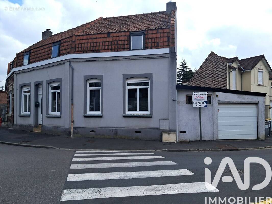 Photo 1 - Maison à BETHUNE