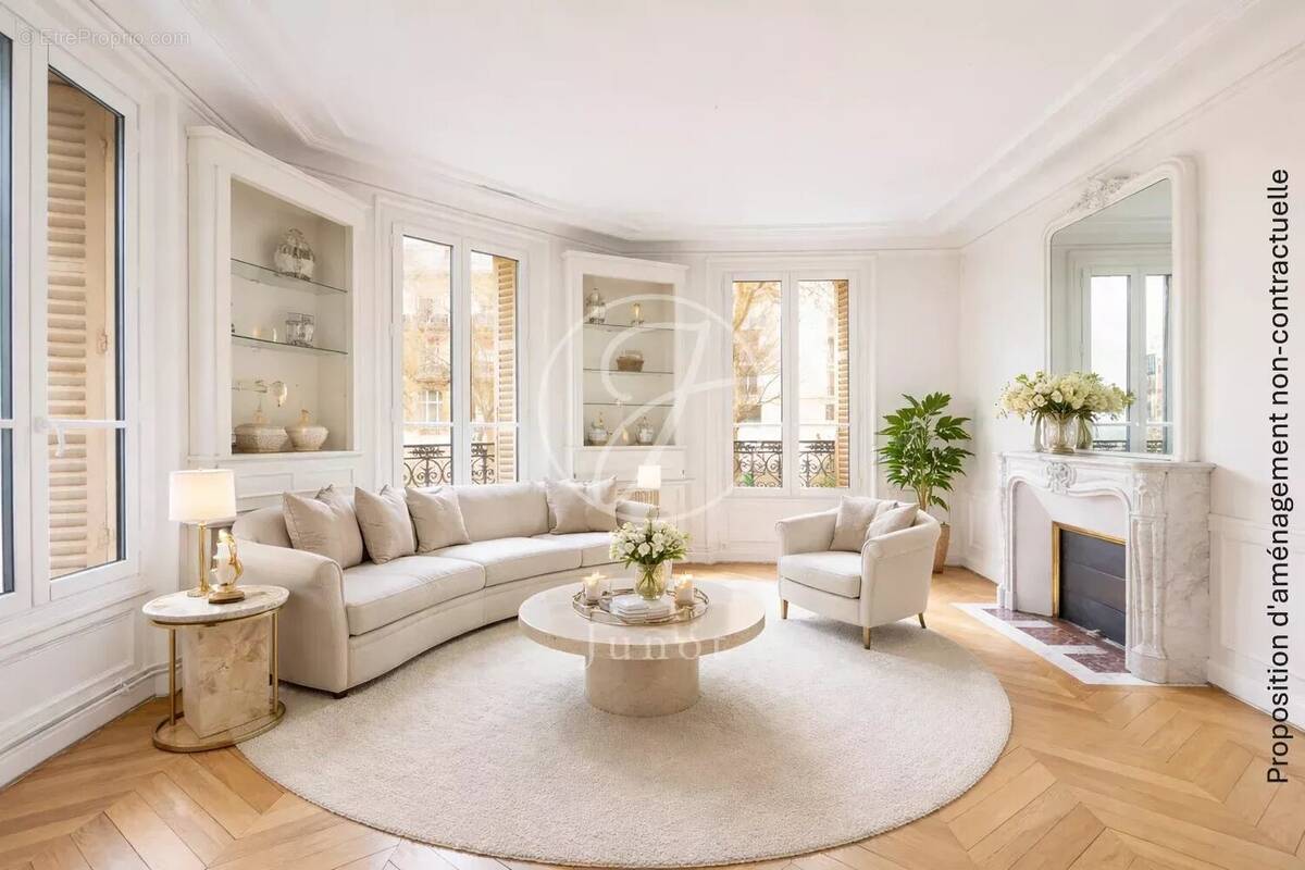 Appartement à PARIS-16E