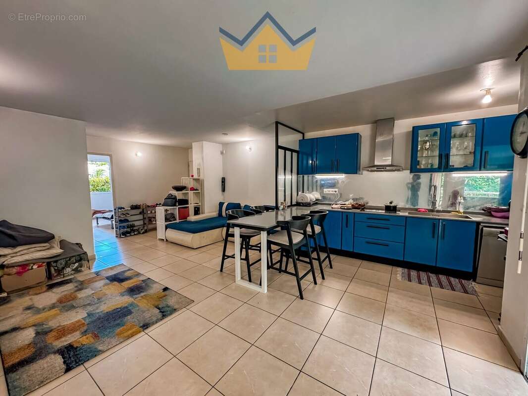 Appartement 102 m² à Fort-De-France  - photo 2