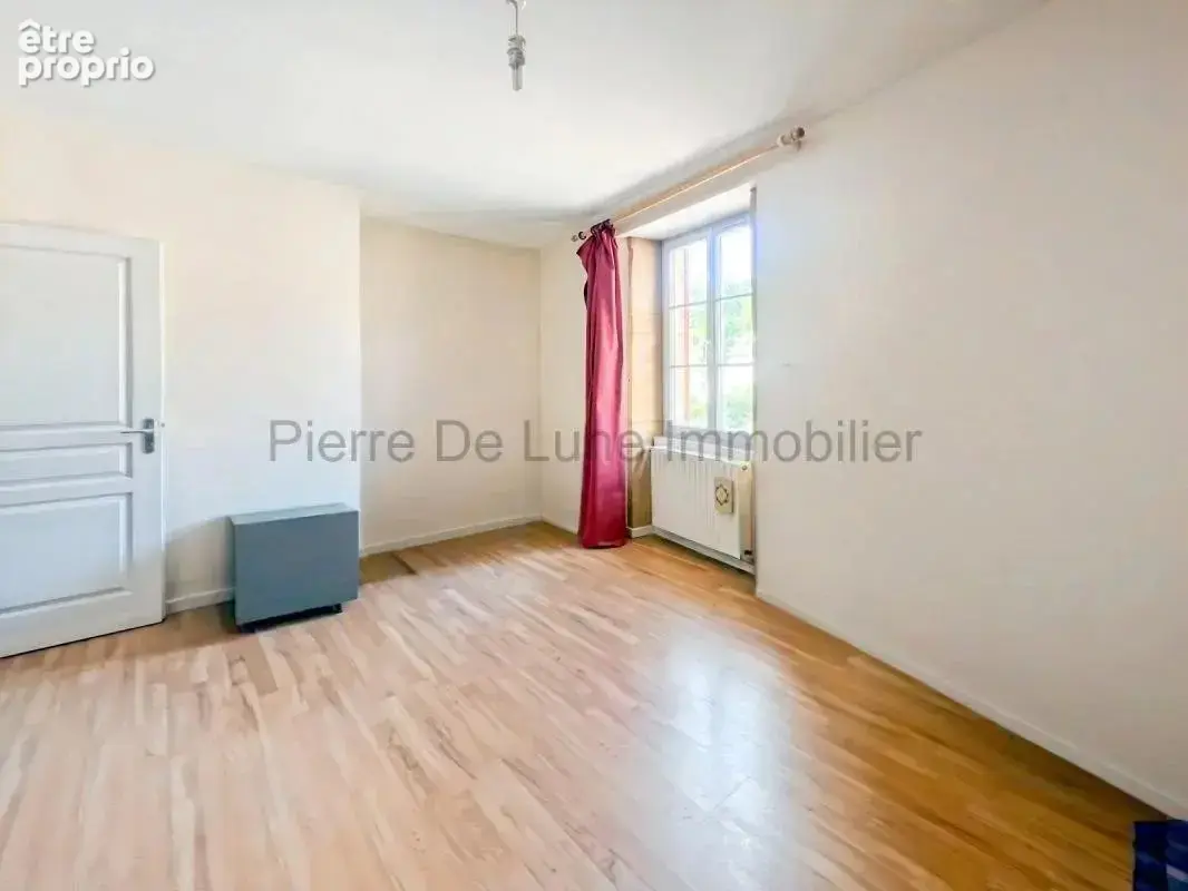 Appartement 3 pièces 80 m² à vendre à Chamelet (69620) - photo 3