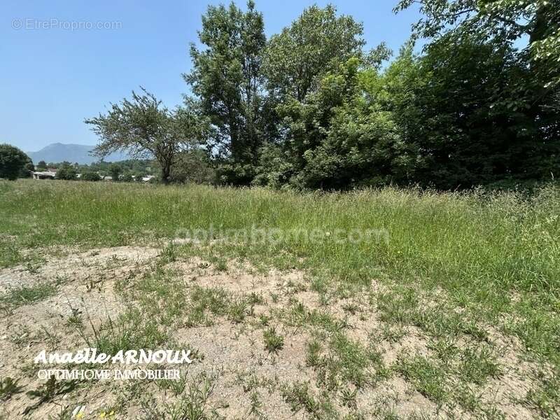 Terrain à CHAUFFAYER