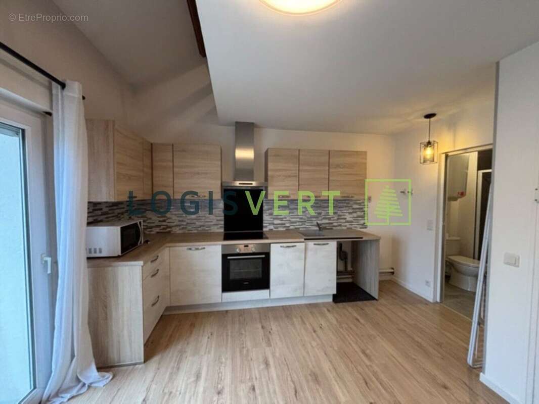 Appartement à SAINTE-GENEVIEVE-DES-BOIS