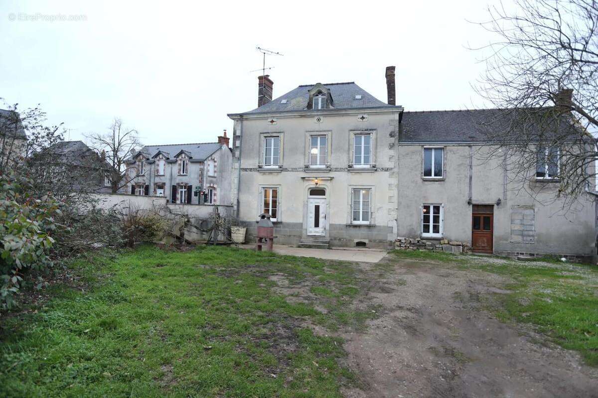 Maison à BALLOTS