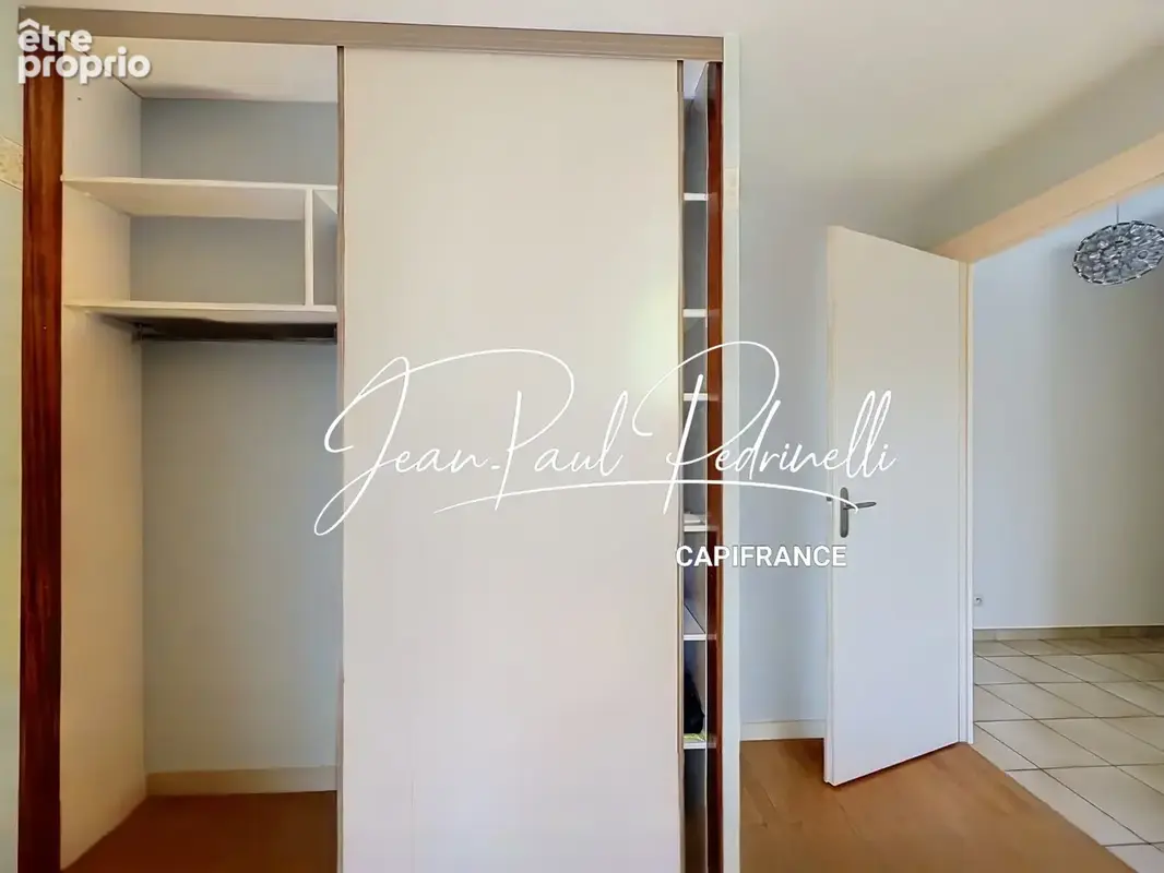 CALUIRE-ET-CUIRE – Cœur Vassieux – Villa 101 m² habitables + 115 m² Hors Carrez (double garage et annexe) – Terrain plat 770 M²  - photo 52