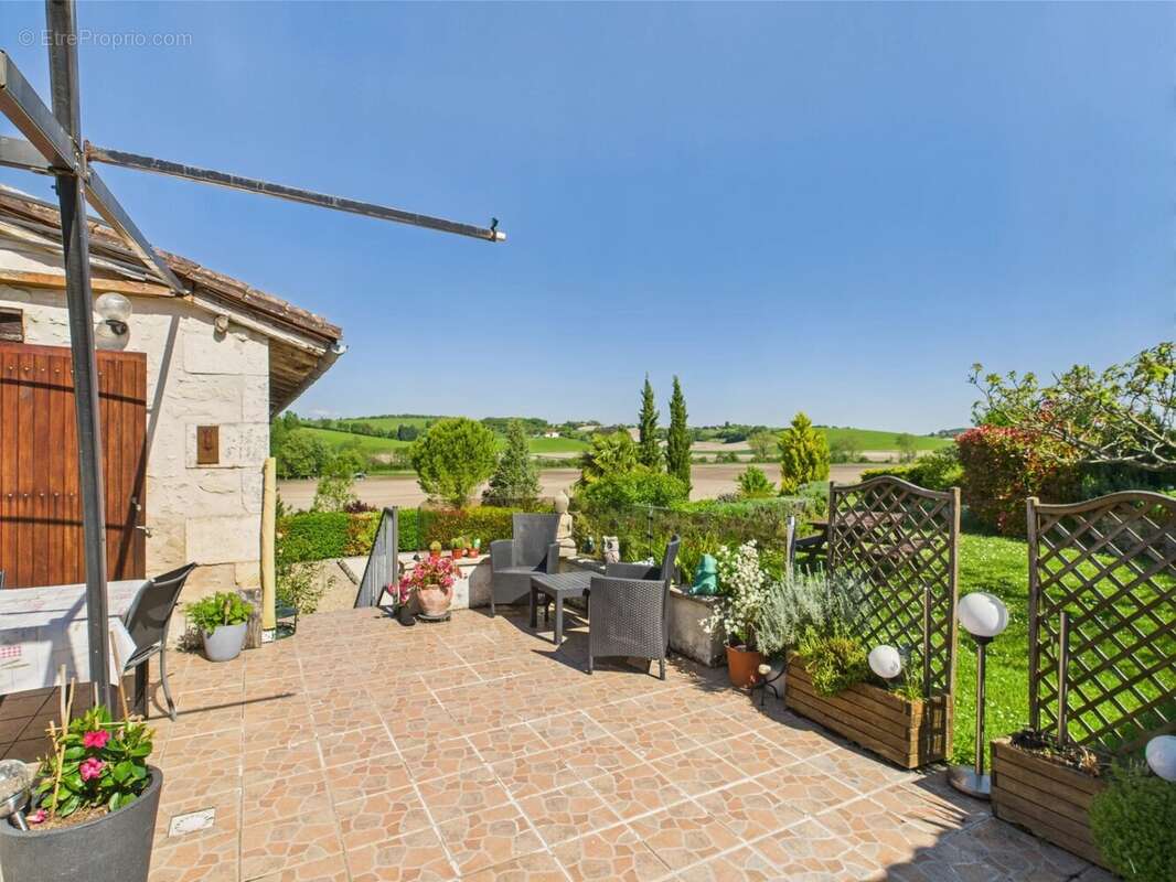 Maison à VERTEILLAC