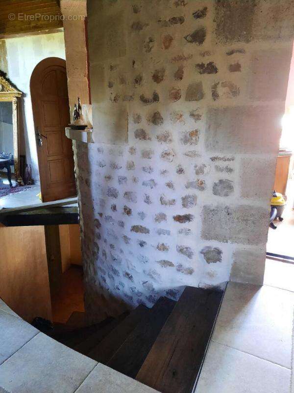 Maison à SAINT-CYR-LA-CAMPAGNE