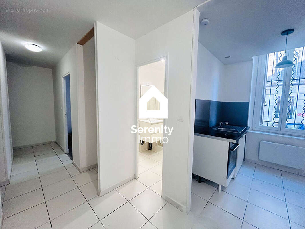 Appartement à MARSEILLE-5E