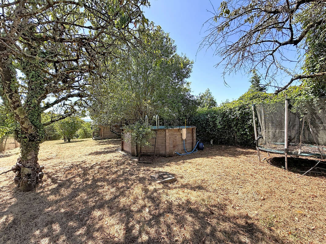 Burnand : Authentique maison en pierre avec 3 149 m2 de terrain - photo 31
