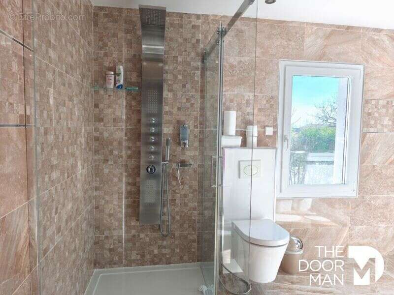 Maison à BRUGUIERES