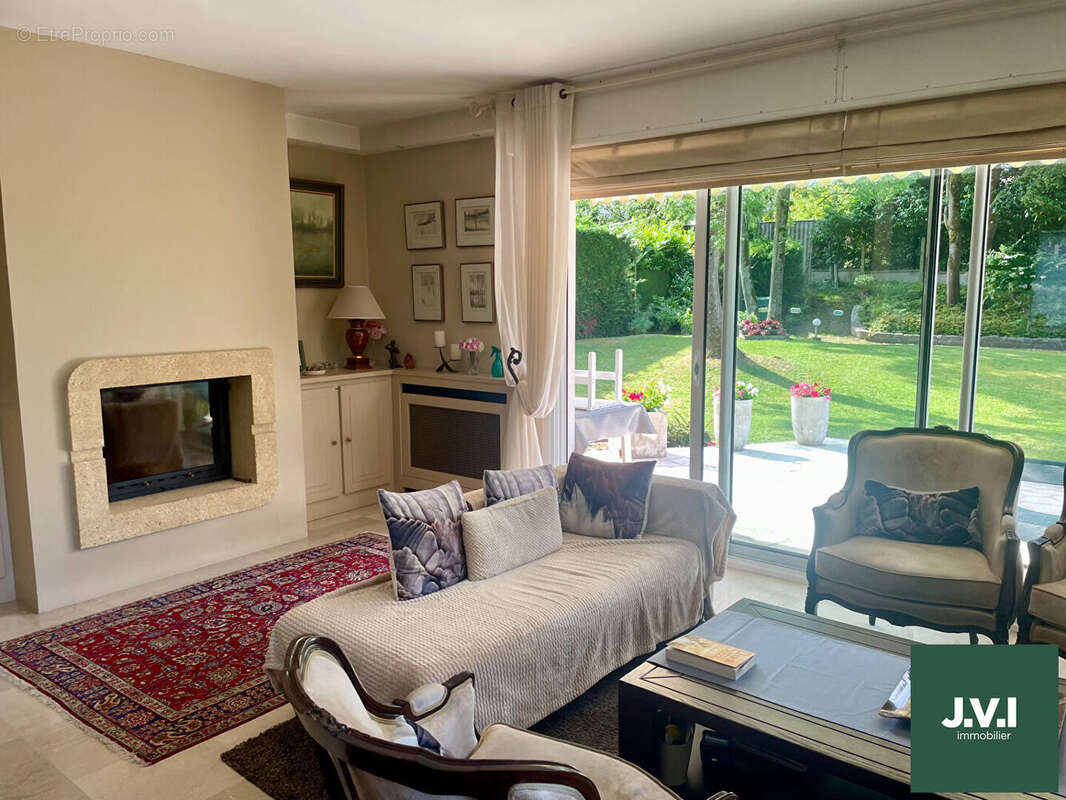 Maison à MONTMORENCY