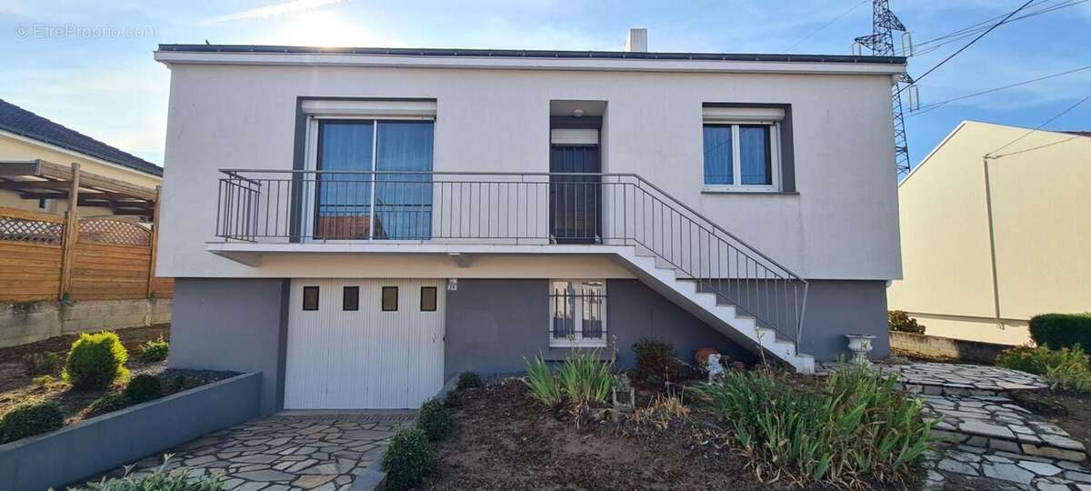 Maison "Nantaise" Mouzillon 4 P . 3 Chs . 78.05 M² . T 672 M² . Sous sol - photo 11
