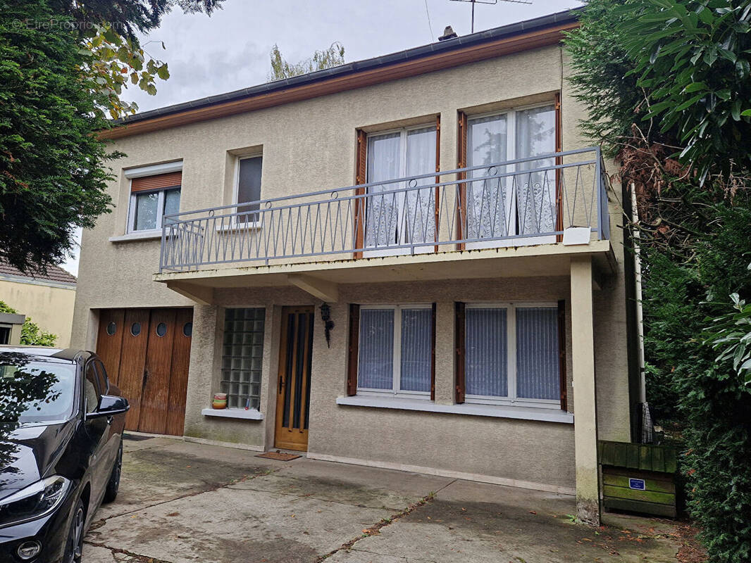 Maison à LIVRY-GARGAN