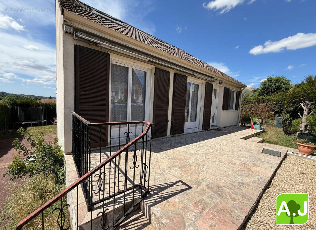 Maison 125 m² à Breval  - photo 2
