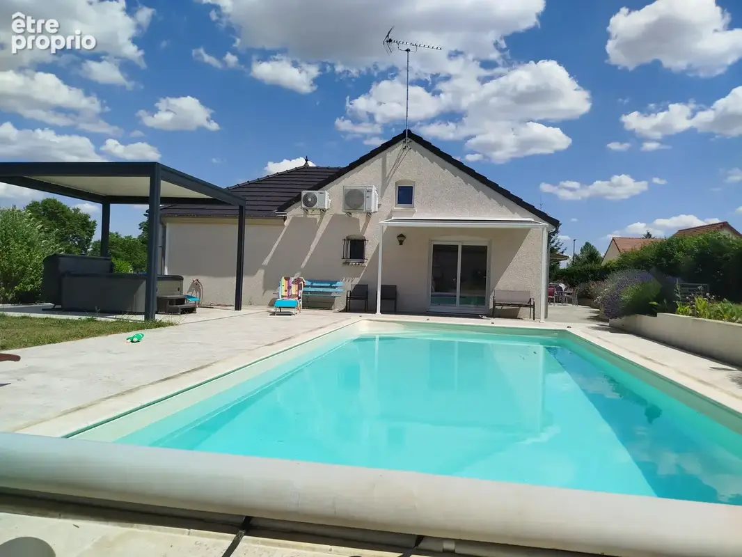 Pavillon contemporain avec prestations haut de gamme et vaste dépendance - photo 3