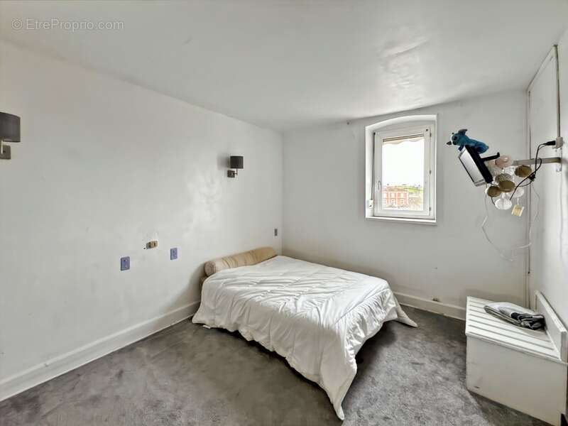 Maison à LA CLAYETTE