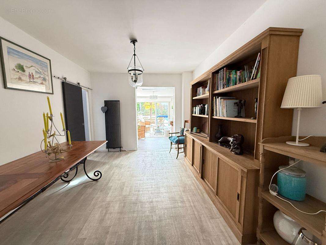 Maison à SAINT-YRIEIX-SUR-CHARENTE