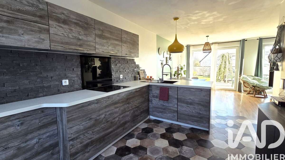 Photo 6 - Maison à SAINT-GERMAIN-LES-ARPAJON