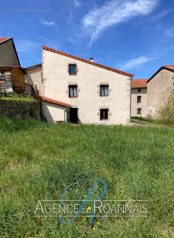 Maison à AMBIERLE
