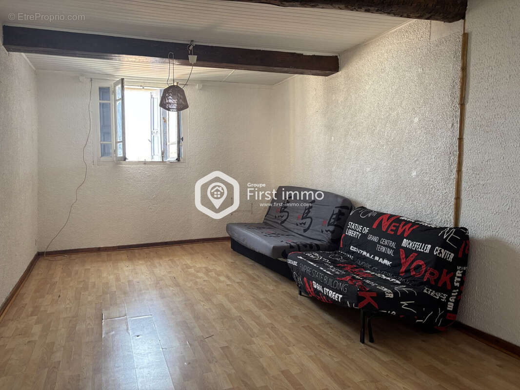 Maison à MONTALBA-LE-CHATEAU